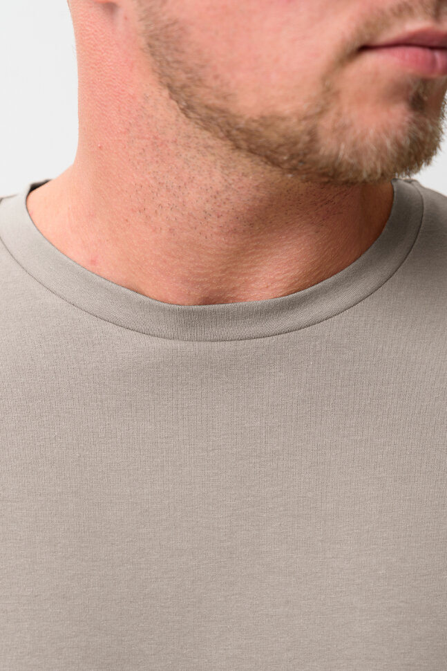 Мужская футболка 14414 оверсайз серо-бежевый