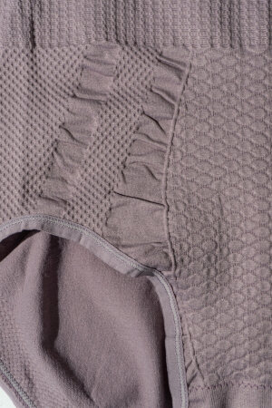 Женские трусы 9080 с утяжкой бежевый