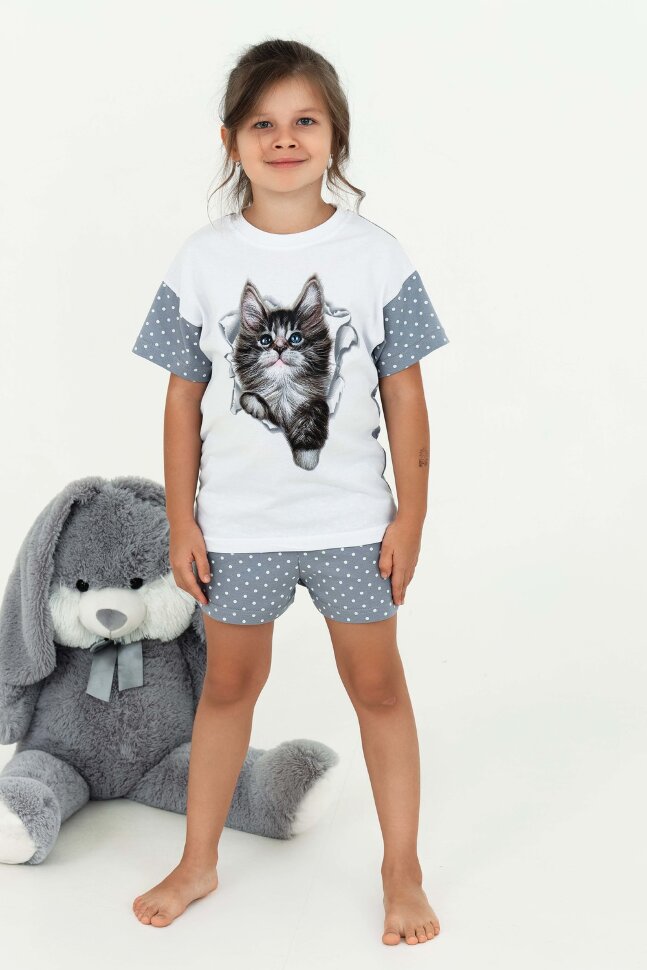 Костюм с шортами для девочки Домбей