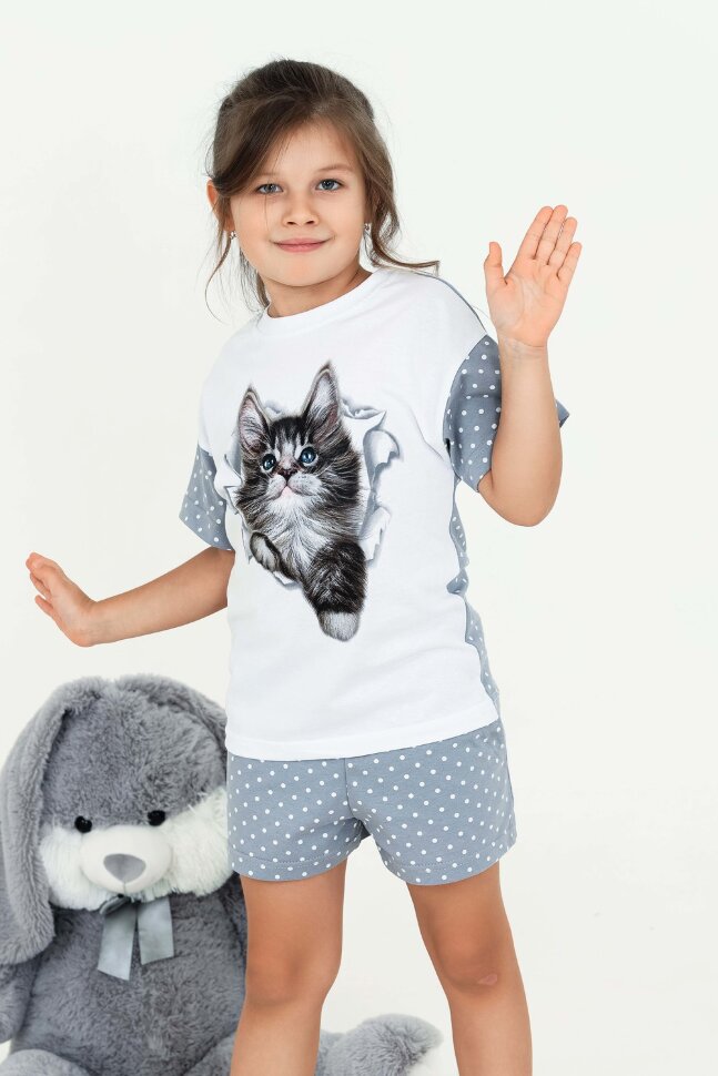 Костюм с шортами для девочки Домбей