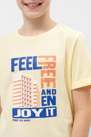 Детская футболка 113421 светло-желтый