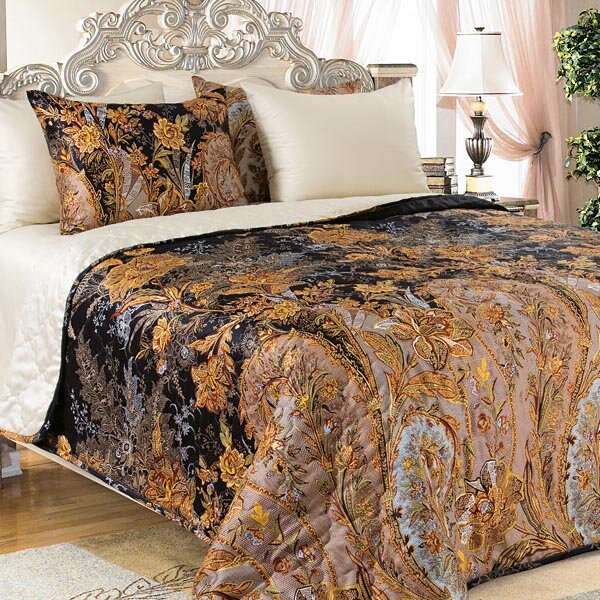 Покрывало стеганое Музей черный, сатин