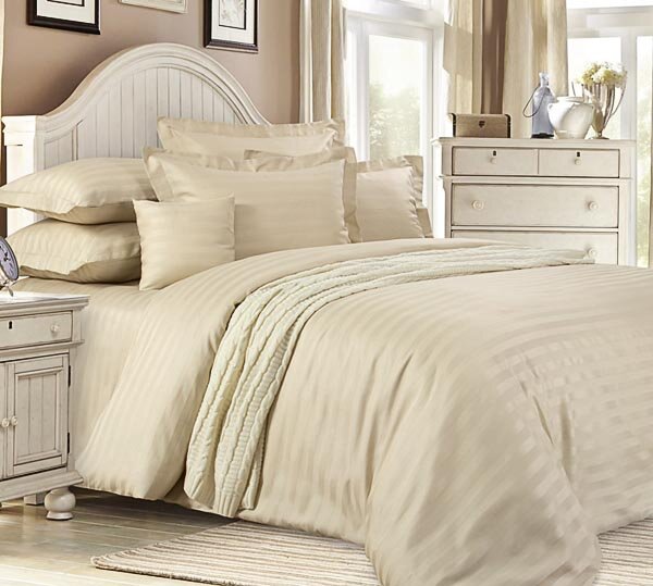 Простыня Топленое молоко, страйп-сатин