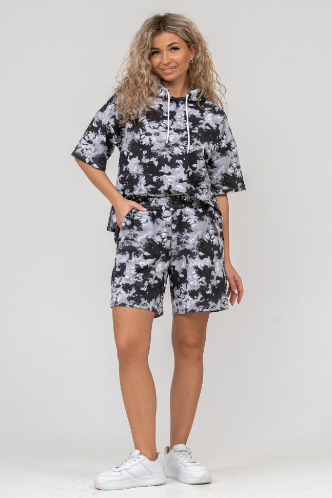 Женский костюм с шортами 36637 тай дай серый