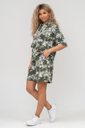 Женский костюм с шортами 36637 тай дай хаки
