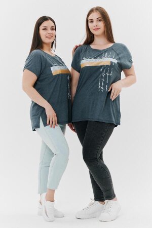Женская футболка 8253