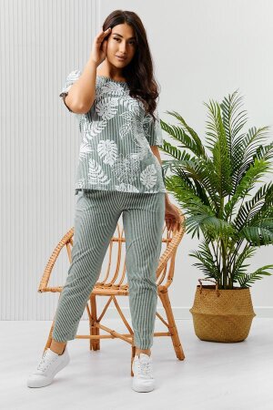 Женский костюм с брюками 8368