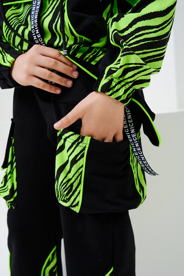 Детский костюм с брюками 67060 салатовый,черный