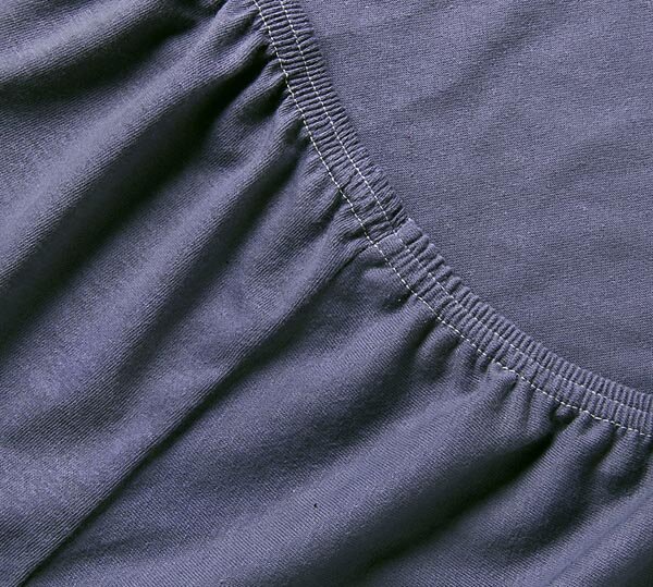 Простыня на резинке Графит, трикотаж