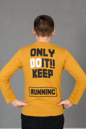Детский лонгслив для мальчика 83018 горчичный