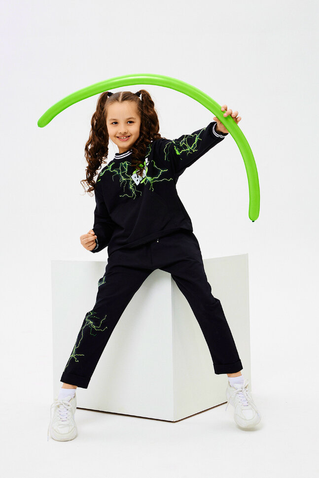 Детский костюм с брюками 67066 черный,зеленый