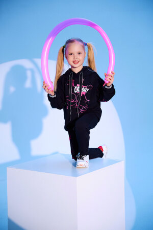 Детский костюм с брюками 67068 черный,розовый