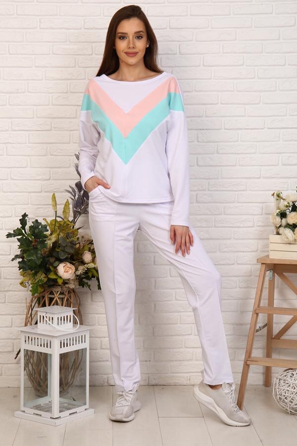 Костюм 13711 последний размер (48)